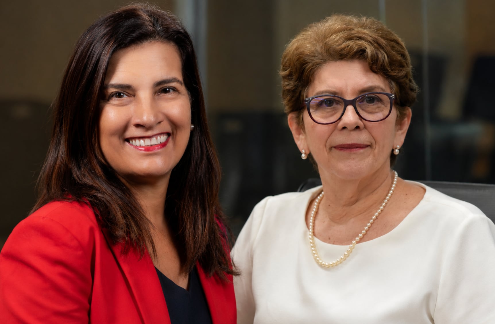 Diputada costarricense Marta Esquivel denuncia penalmente a la contralora Marta Acosta por presunto peculado de servicios