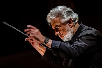 25-07-2019 El cantante y director