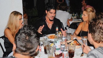 Fort toma la palabra; a