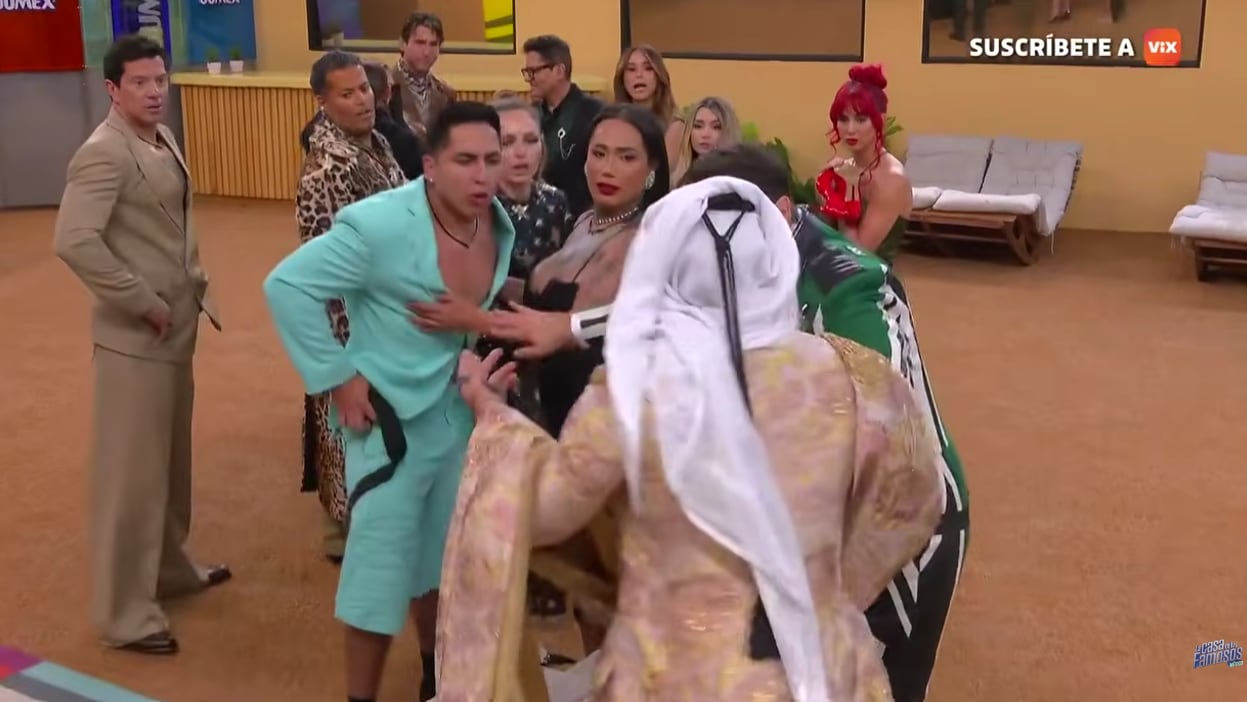 Masad le exigió a Ese Pérez que no volviera a mencionar a su mamá, Karina Torres tomó partido y la pelea subió de tono hasta que Cynthia Klitbo los silenció a todos. (Captura de pantalla YouTube)