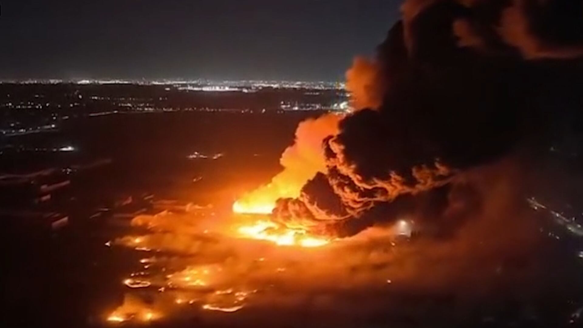 El origen del primer incendio en el polígono de Ezeiza sigue sin esclarecerse, generando incertidumbre entre los empresarios afectados