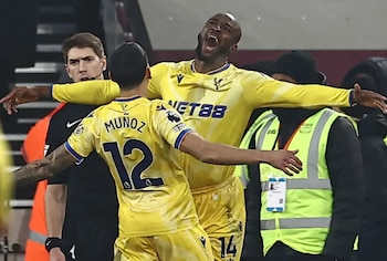 Daniel Muñoz y su asistencia