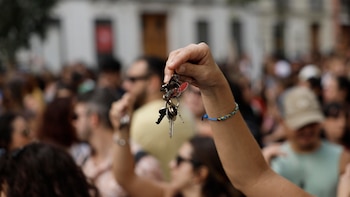 El casero paraliza el contrato de alquiler de un joven a un día de firmar por los decretos de Pedro Sánchez y ahora no sabe si tendrá piso: “Él sabe que el 31 me quedo en la calle”