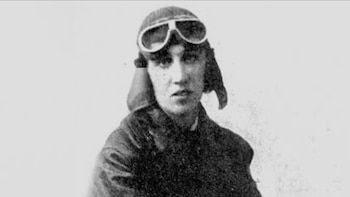 Carmela Combe Thomson, pese a