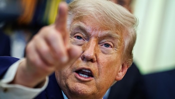 La Corte Suprema de Estados Unidos autoriza a Trump a reanudar deportaciones a terceros países