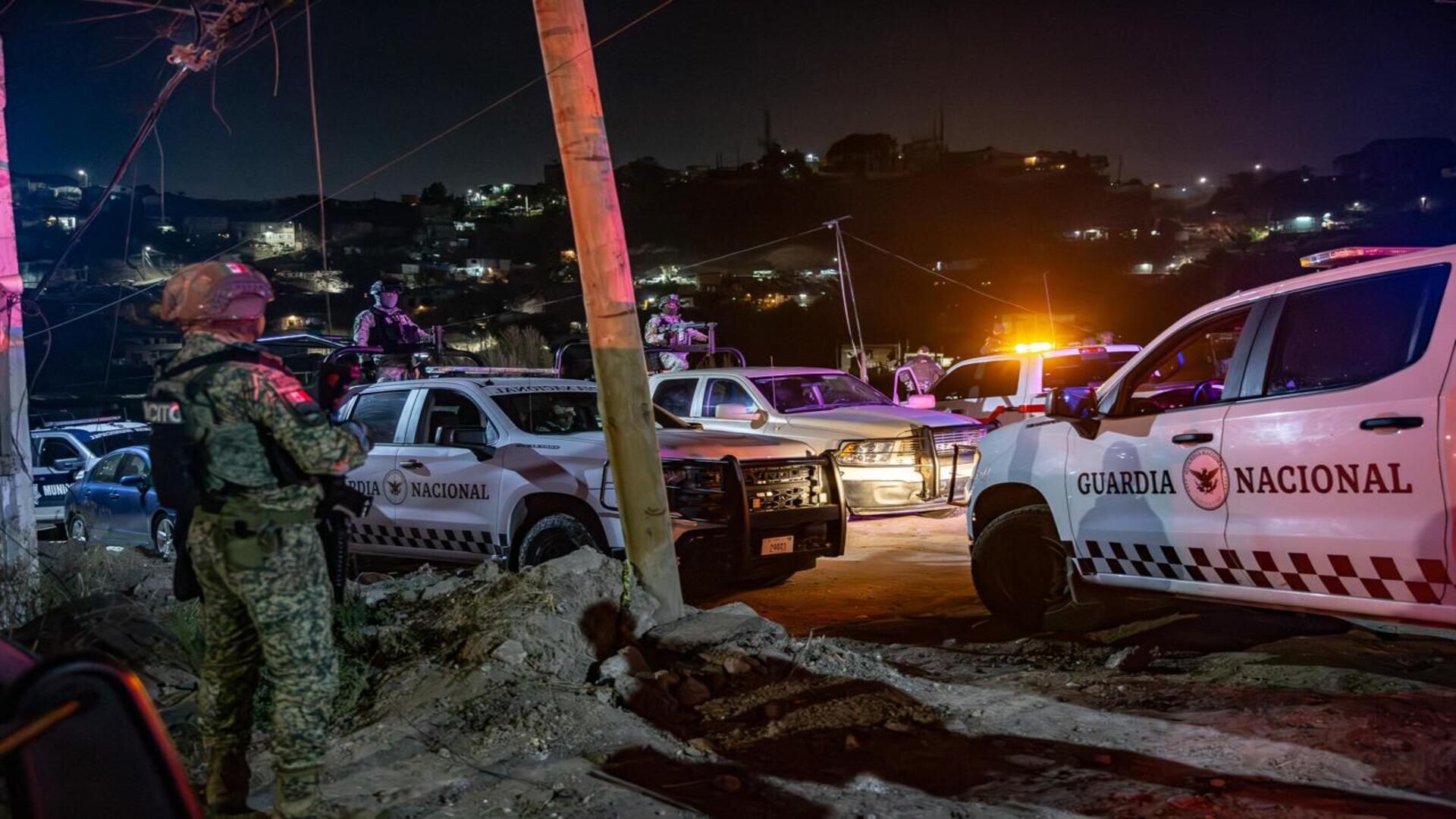 Al sitio acudieron agentes de seguridad (Facebook/Border Zoom)