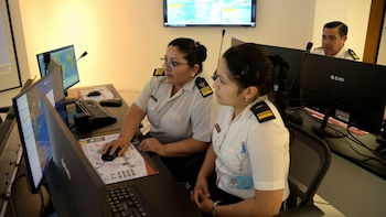 comando martitimo pesca barcos ilegal vigilancia