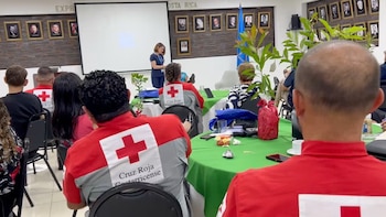 Rescatistas costarricenses que participaron en misión en Venezuela reciben atención médica y psicológica
