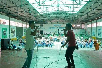 La iniciativa busca resocializar a