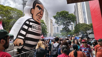 Detienen a un asesor de