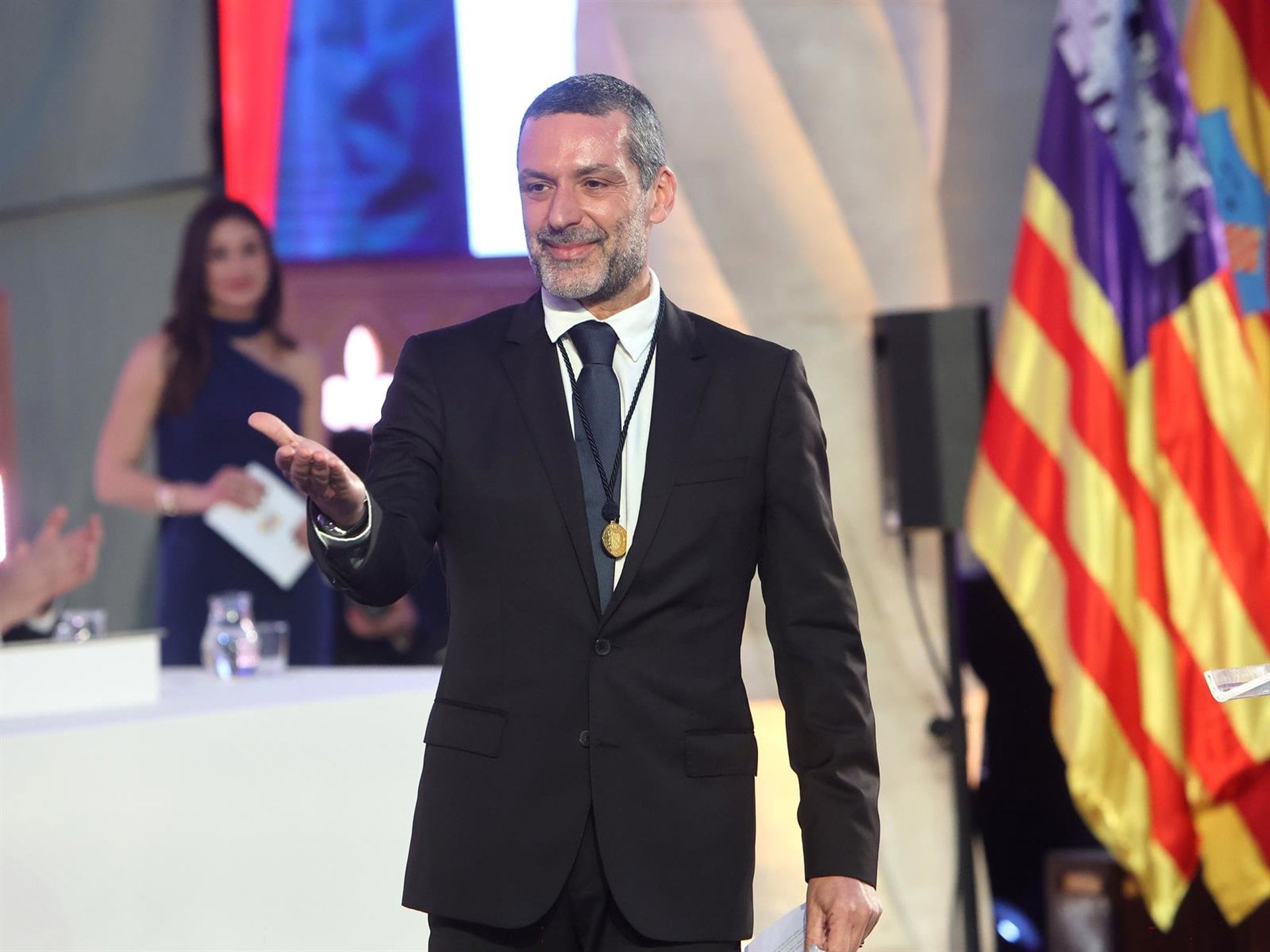 Una medalla, una sorpresa y mucha emoción: la tarde de Jaime Anglada seis meses después del accidente