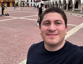La acusación sostiene que Miguel Ángel Campos Hoffens fue interceptado mientras conducía su vehículo en la zona 13 de la capital guatemalteca y murió en el lugar.
