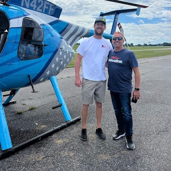 Garrett Mitchell y Greg Biffle