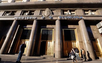 Fachada del Ministerio de Economía,