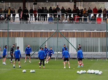 Jugadores del Athletic Club asisten