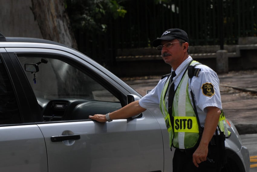 La reversibilidad también contará con la presencia de la policía de tránsito en varios puntos de la Ruta 27. Fuente: UCR
