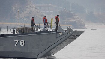 Un norcoreano huyó hacia Corea