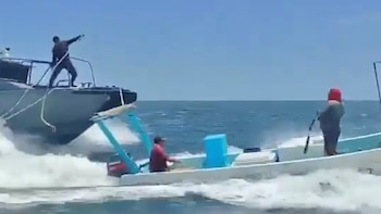 Marina detiene a 3 personas en una lancha con 250 kg de pesca prohibida en Yucatán