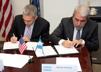 Aníbal Fernández, quien se reunió en Estados Unidos con autoridades del FBI.