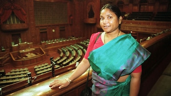 De niña entregada en matrimonio a diputada defensora de los derechos humanos: a 25 años del crimen de la “reina bandida de la India”