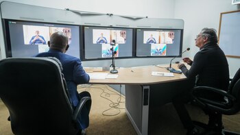 La reacción a la reciente