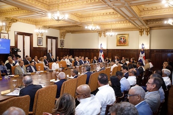 El plan de austeridad dominicano prevé liberar RD$40,000 millones para enfrentar el impacto fiscal de la crisis en Medio Oriente sobre la economía nacional. (Cortesía: Presidencia de la República Dominicana)