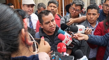El abogado de los padres pidió fortalecer los elementos de la acusación contra Ángel Aguirre durante la investigación complementaria.