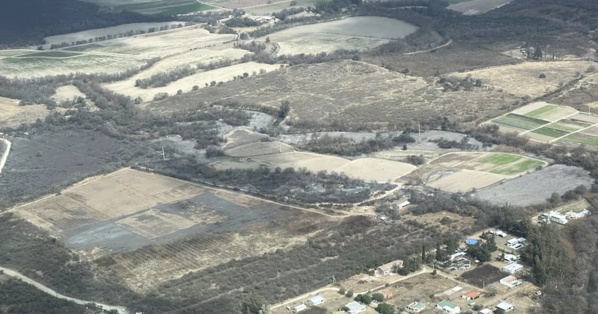 Vientos Zonda devastan el noroeste argentino: incendios masivos y caos eléctrico en Salta y Jujuy