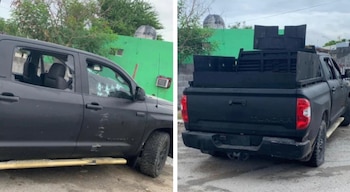 La camioneta pick up, que según elementos de la Policía Estatal, fue asegurada en el momento del abatimiento de los supuestos sicarios (Foto: Twitter)