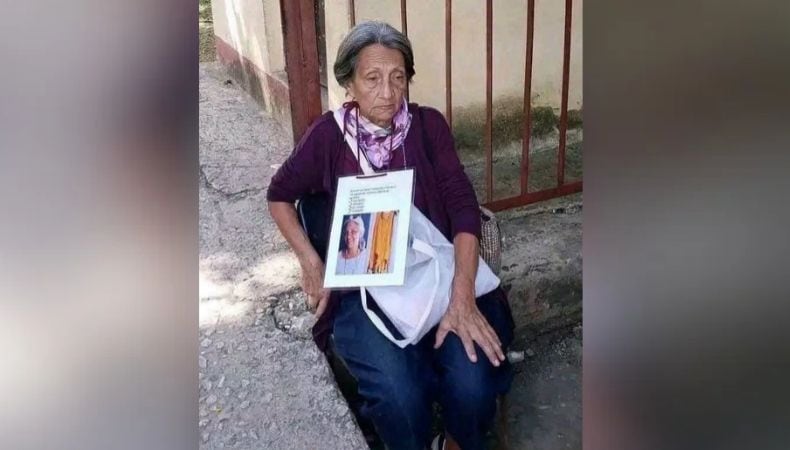 Maura Vázquez viajó desde La Habana hacia Sancti Spíritus tras recibir una pista sobre el paradero de su hija Doraiky Águila Vázquez. (Cortesía: Redes sociales)