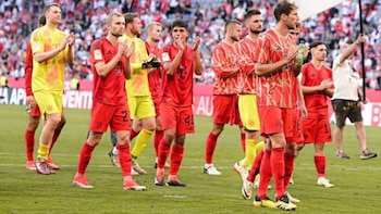 Matteo Pérez junto al plantel