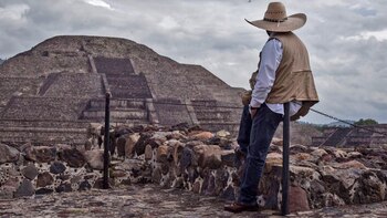 Trabajadores violaron los sellos de