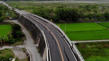 Carreteras y puentes que colpasaron