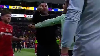 La frase y el gesto del Turco Mohamed al DT del América