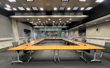 Arturo Herrera presidió junta del