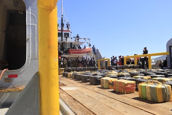 La tripulación del buque Eagle,