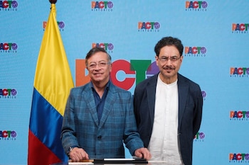 Petro y Cepeda proponen nuevos fondos para reconstrucción tras el terremoto del 10 de agosto - crédito EFE - Prensa Iván Cepeda