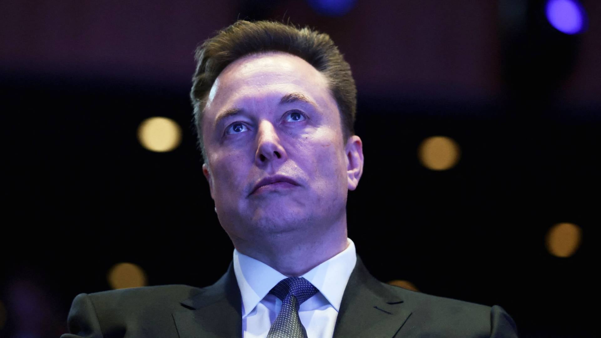 El secretario de Defensa de Estados Unidos anunció que Elon Musk codirigirá el Proyecto Meridian para identificar las tecnologías necesarias en futuros conflictos. (REUTERS/Evelyn Hockstein)