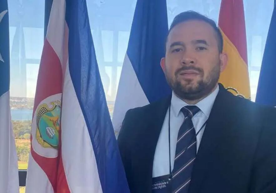 El exfiscal de Cibercrimen Esteban Aguilar confirmó que participará en el concurso para convertirse en el próximo fiscal general de la República cuando concluya el período de Carlo Díaz. Crédito: Redes social Gabriel Aguilar