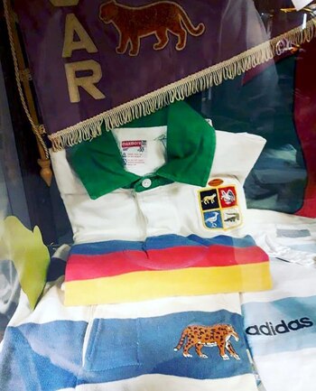 Las camisetas en el museo