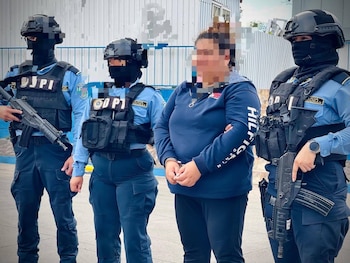 Cinco presuntos miembros de 'La