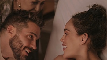 Sara Corrales enterneció a sus fanáticos con la primera publicación de su bebé: “Un instante que partió mi vida en dos”