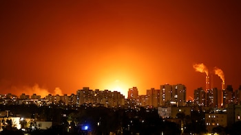 Fuego cerca de Ashkelon, Israel.