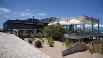 Rada Beach está abierto todo