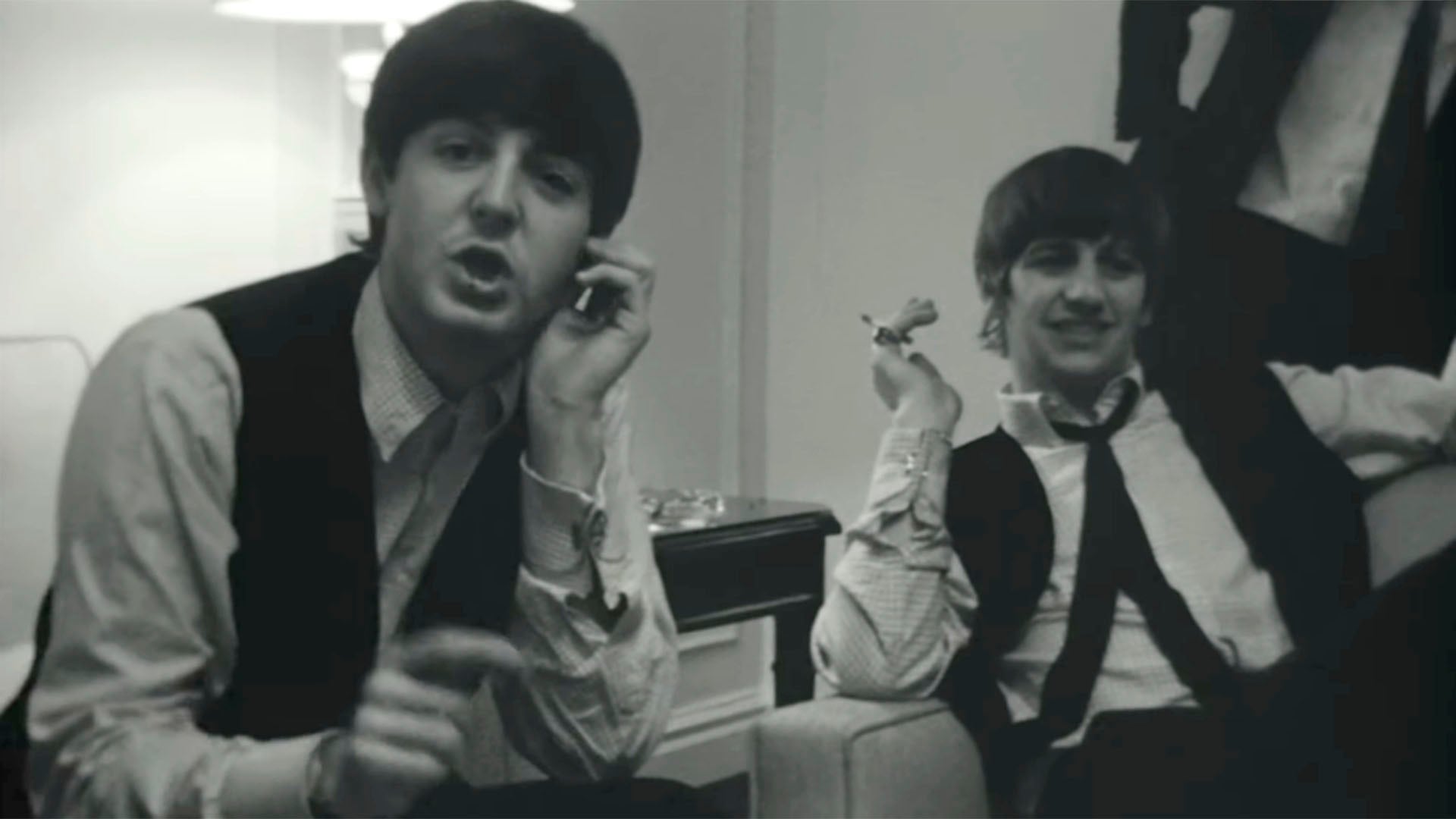 La letra de la canción hace referencia a los barrios humildes de Liverpool donde McCartney y Starr crecieron (Captura de video)