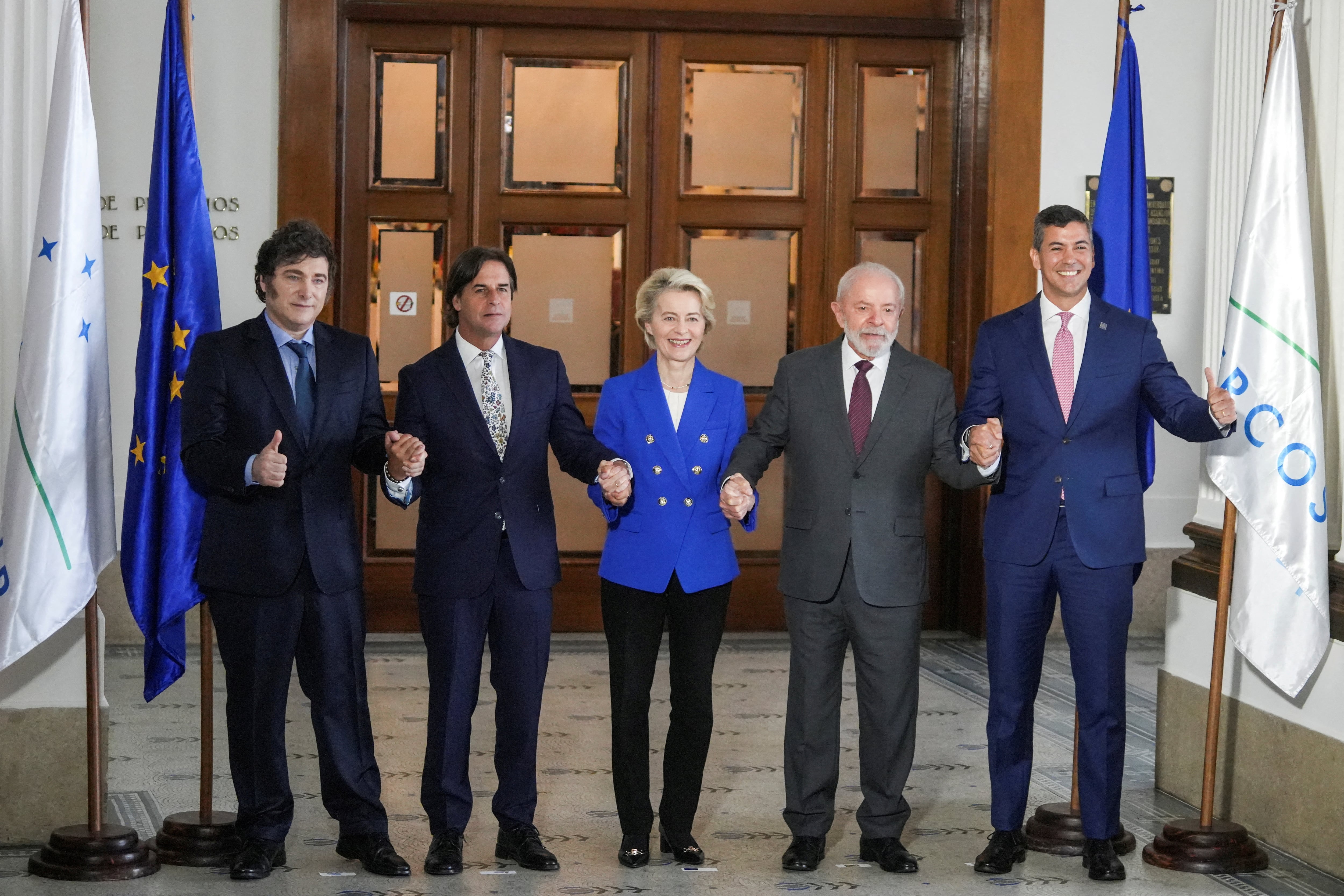Presidentes de países de Mercosur y la presidenta de la Comisión Europea, Von der Leyen (Mariana Greif/Reuters)