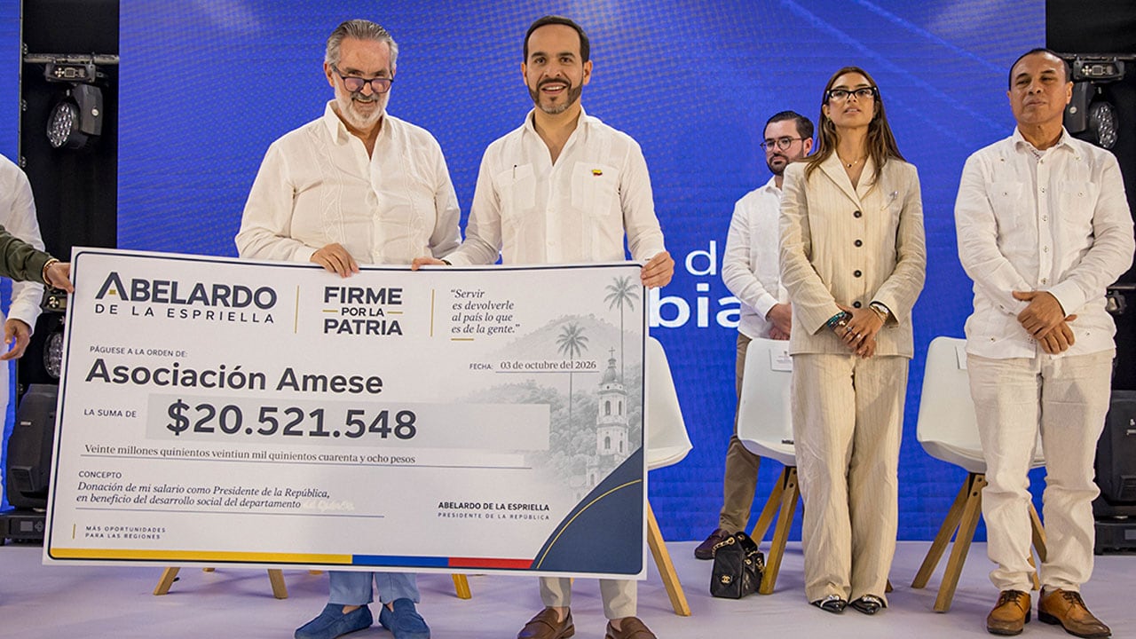 Abelardo de la Espriella, presidente de Colombia, pidió a las mujeres con cáncer de mama que “nunca, nunca jamás pierdan la fe y la esperanza