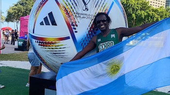 Nació en Argentina, su papá era de Cabo Verde y es uno de los hinchas más virales del Mundial: “Mi viejo estaría emocionado”
