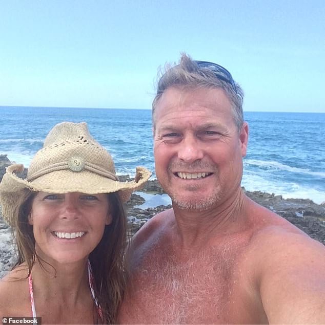 Los detectives centraron la pesquisa en Barry Morphew por sus contradicciones, el modo avión en su teléfono y los movimientos registrados por el GPS de su camioneta