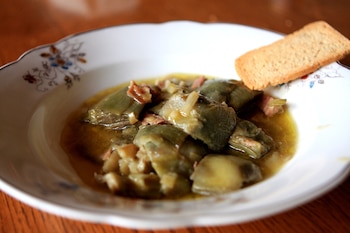 Receta de alcachofas con jamón (Silvia Barge / Flickr)